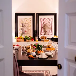 Bed & Breakfast Suite35